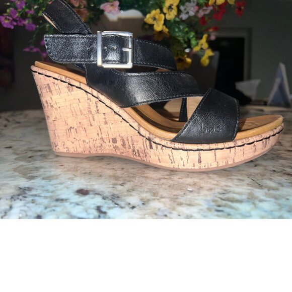 👡 B.O.C. Born Concept Women's Black Leather Wedge Sandals – Size 9M - Picture 3 of 9